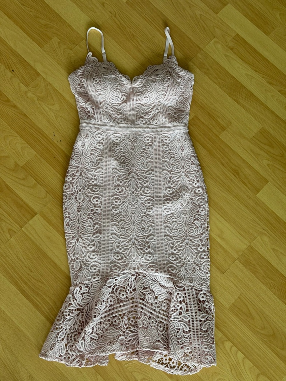 Guess Blush Lace Mermaid Midi Dress